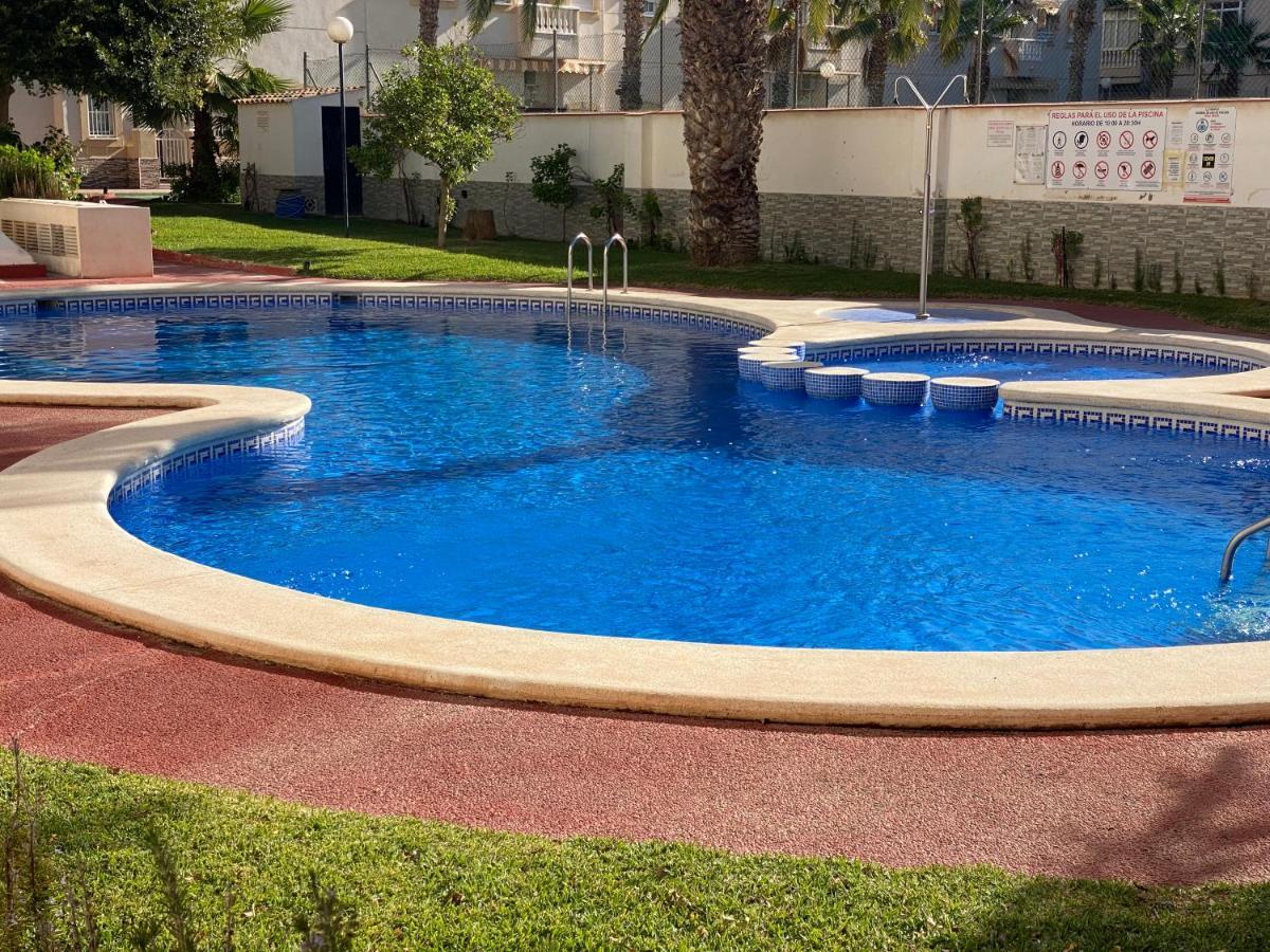 Homely Apartments Loft Torrevieja Ngoại thất bức ảnh